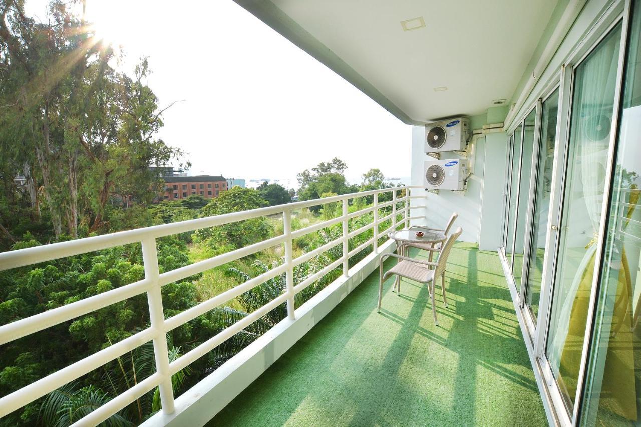 View Talay 6 By Cando Apartemen