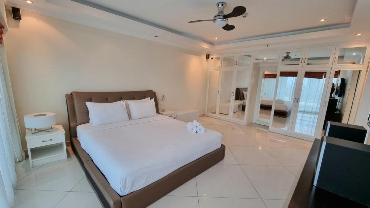 View Talay 6 By Cando Apartemen