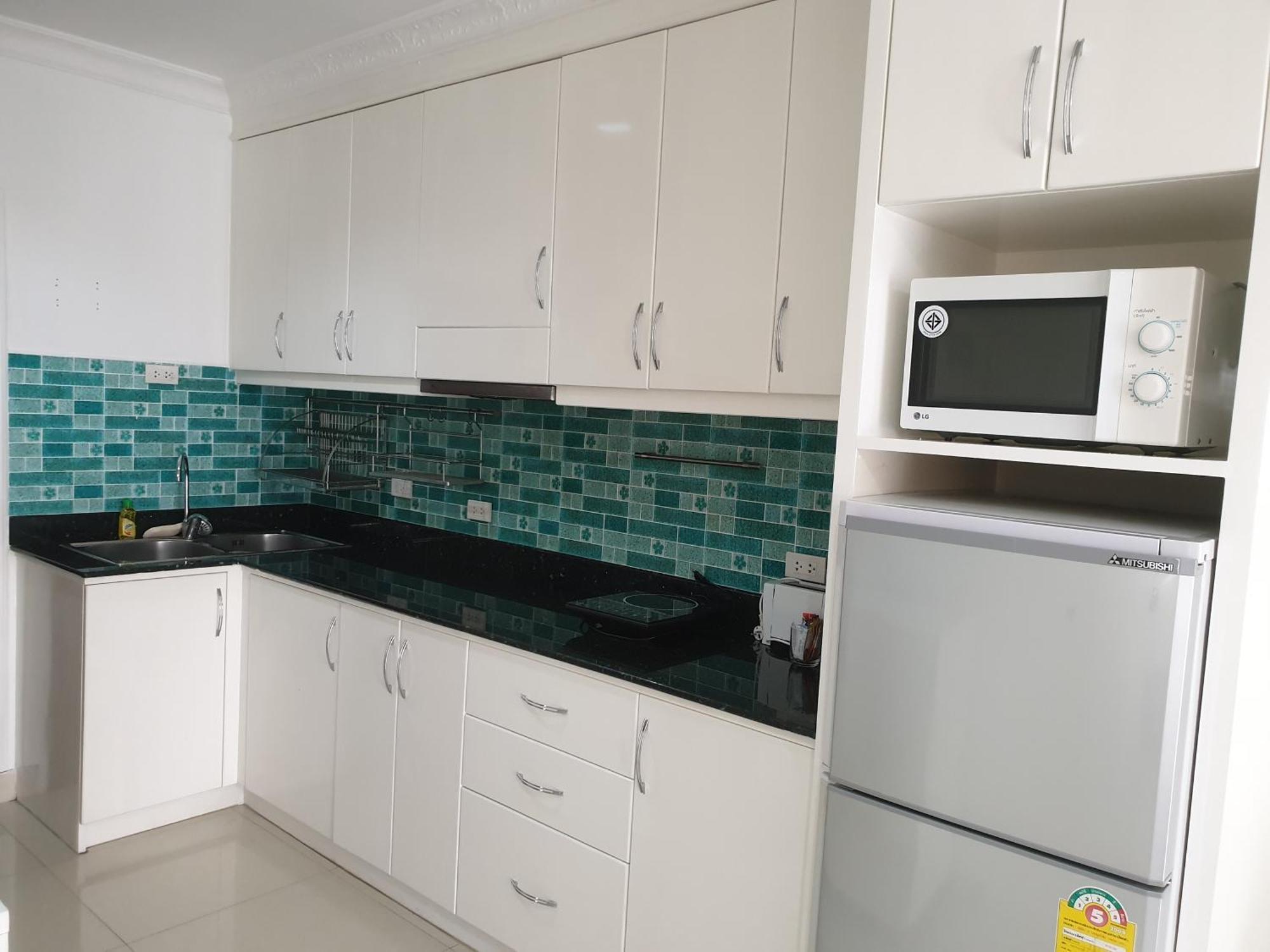 View Talay 6 By Cando Apartemen Pattaya